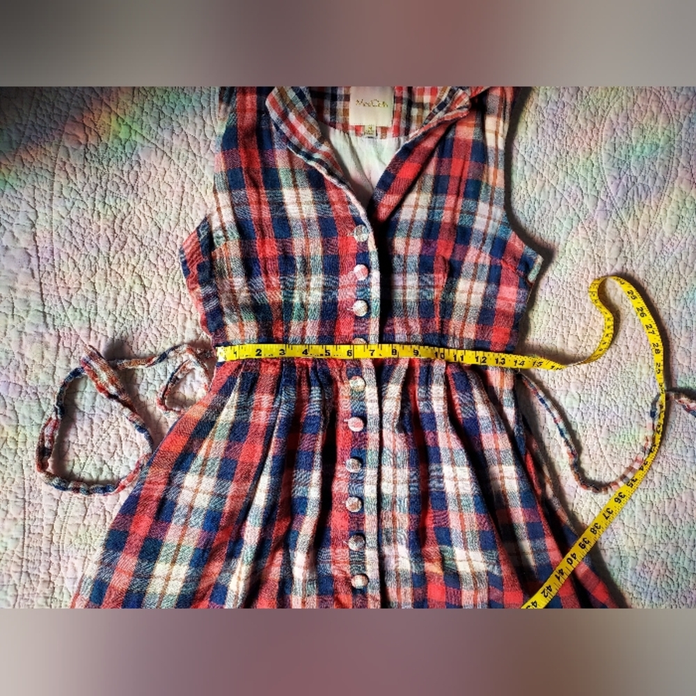 Beautiful ModCloth Dress - Picture 3 of 9